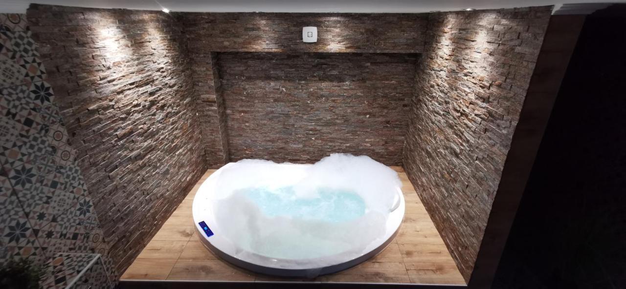 Canti Apartments Novi Sad Eksteriør billede