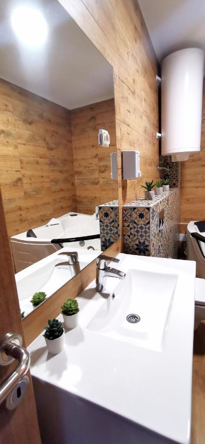 Canti Apartments Novi Sad Eksteriør billede