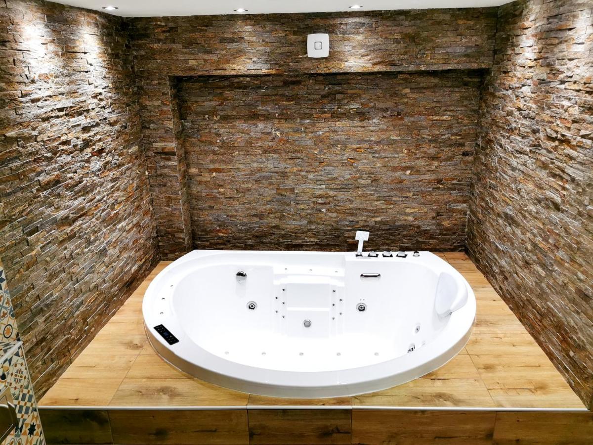 Canti Apartments Novi Sad Eksteriør billede