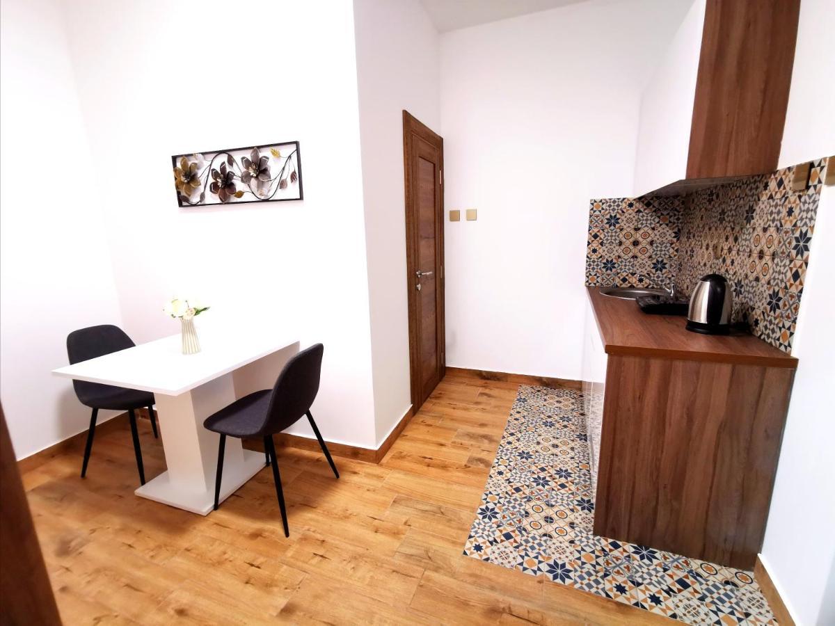Canti Apartments Novi Sad Eksteriør billede